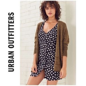 Urban Outfitters BDG Calvin Cardigan army green xs